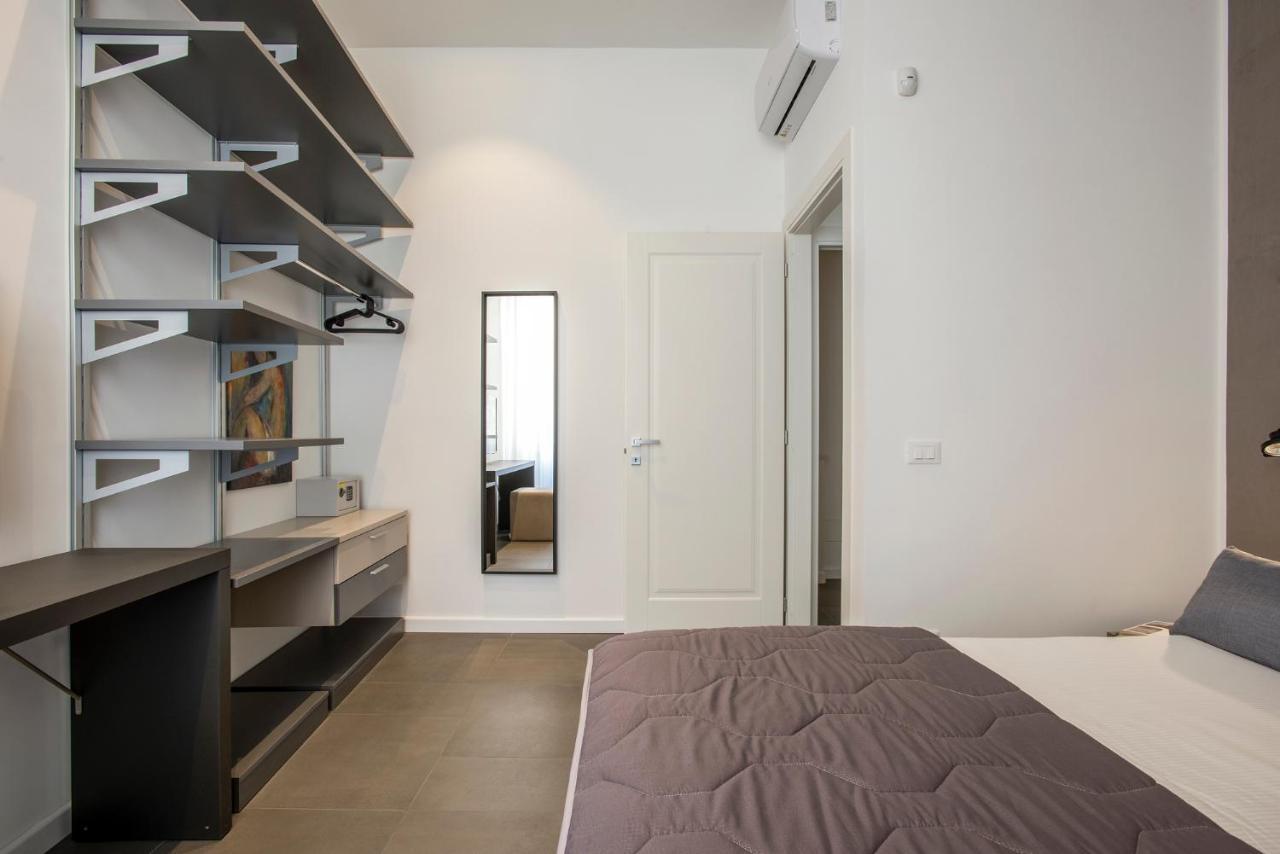 Residenza Fontanella Barberini By Spanish Steps * Rom